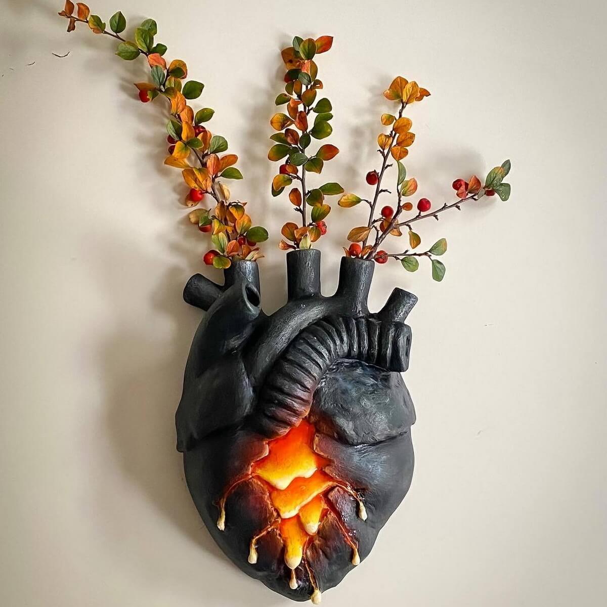 Heart Lava Wall Vase – Papier-Mâché ❤️🔥