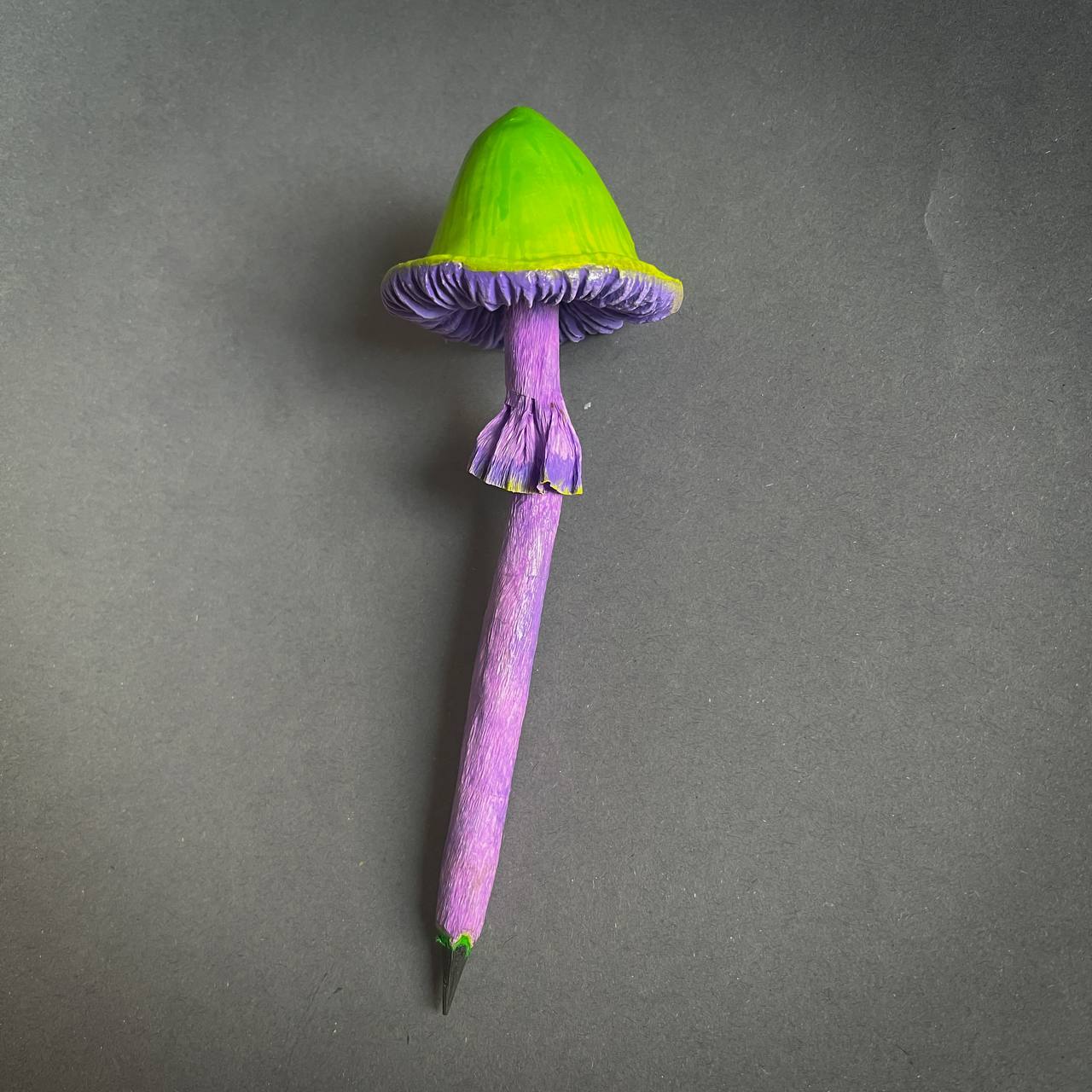 Mushroom Toadstool Pencil green, black (different color, shape and set)