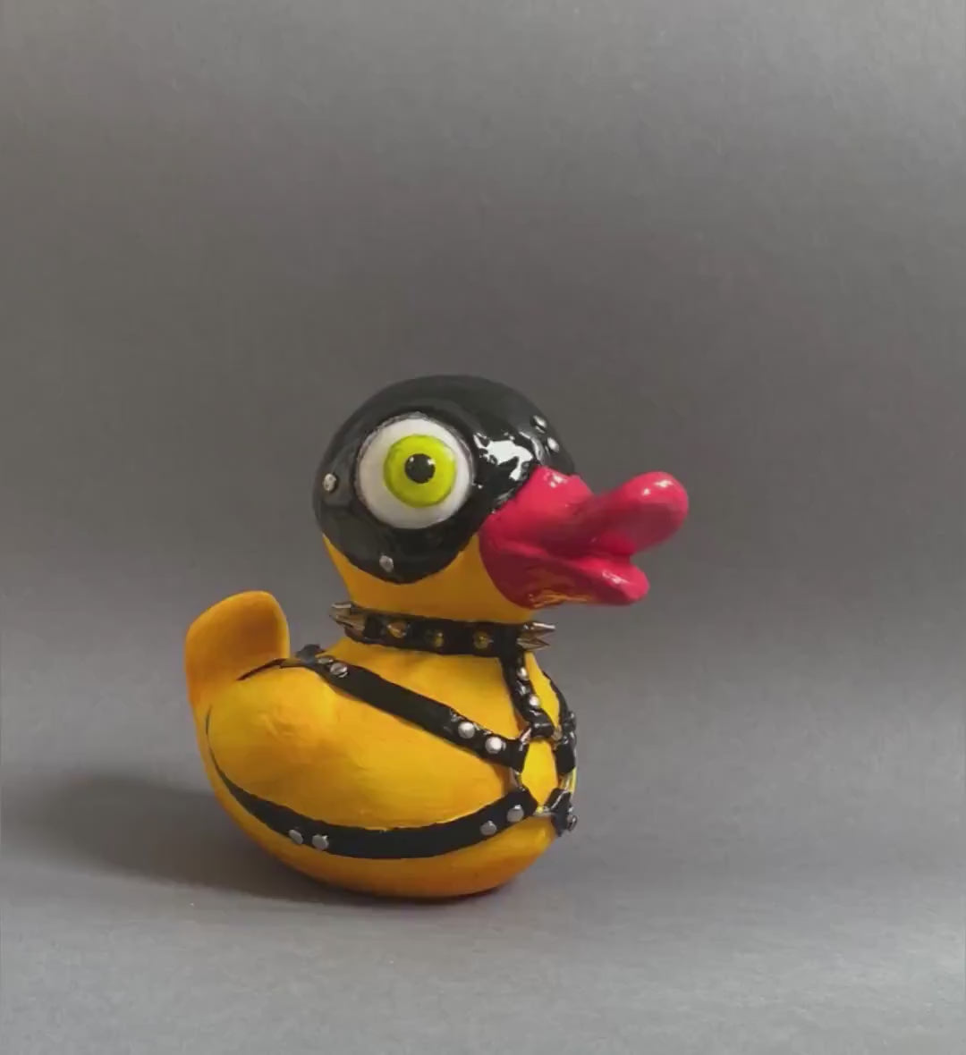 Horizontal video of BDSM duck – rotation and detail shots